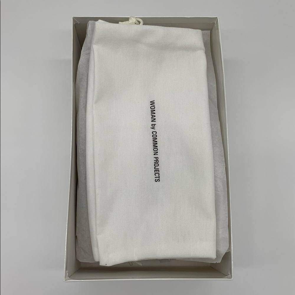 COMMON PROJECTS Resort Low-Top Classic Sneaker - Picture 12 of 13